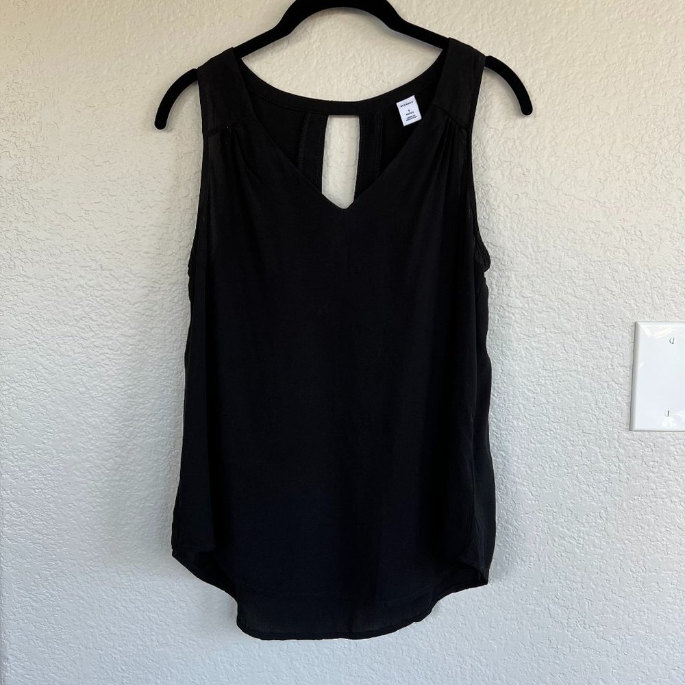 Old Navy Keyhole Tank